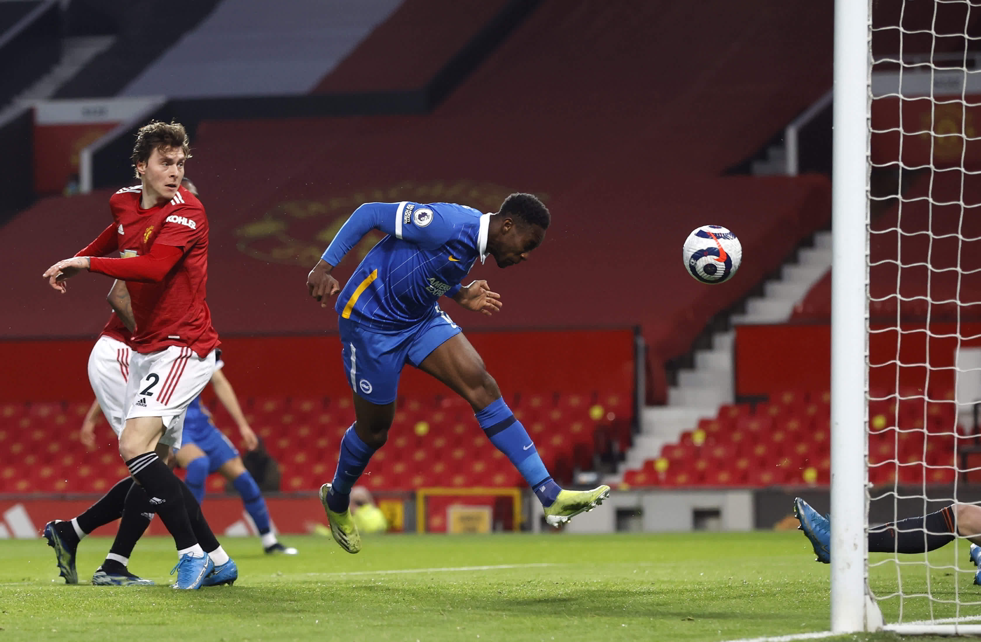 RAC1：初步检查特尔施特根右膝髌腱可能断裂，将缺席8个月